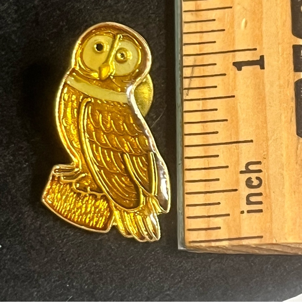 vintage golden barn owl lapel pin hat tac backpack flair 1 inch